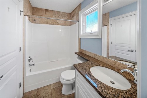 2530 3 Avenue Nw, Calgary, AB 