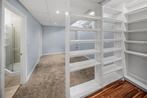 2530 3 Avenue Nw, Calgary, AB 