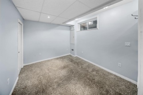 2530 3 Avenue Nw, Calgary, AB 