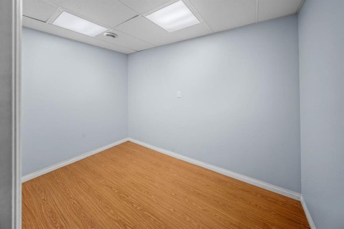 2530 3 Avenue Nw, Calgary, AB 