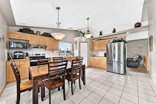 4 Strathford Place, Strathmore, AB 