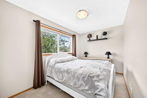 4 Strathford Place, Strathmore, AB 