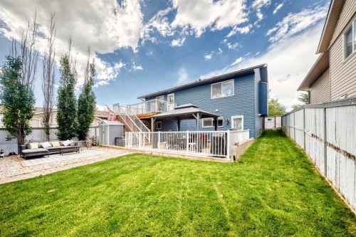 4 Strathford Place, Strathmore, AB 