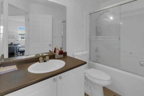 109 Tuscany Springs Gardens Nw, Calgary, AB - Indoor Photo Showing Bathroom
