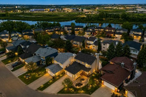 256 Riverside Mews Se, Calgary, AB 