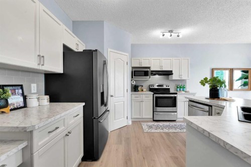 71 Westmount Circle, Okotoks, AB 