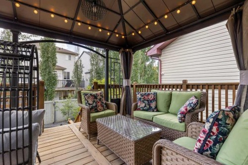 35 Copperleaf Crescent Se, Calgary, AB 