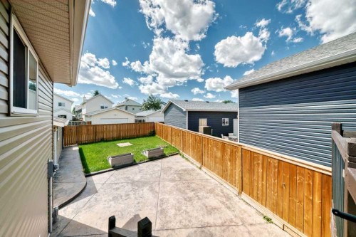 222 Covewood Close Ne, Calgary, AB 