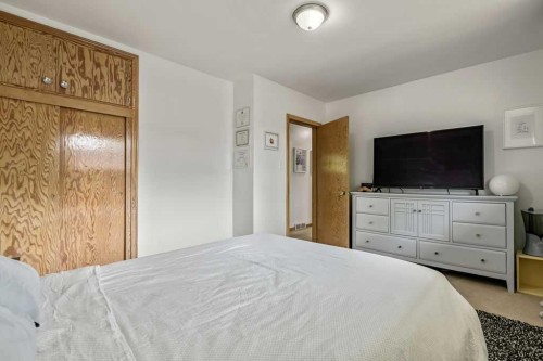 3807 25 Avenue Sw, Calgary, AB 