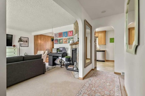 3807 25 Avenue Sw, Calgary, AB 