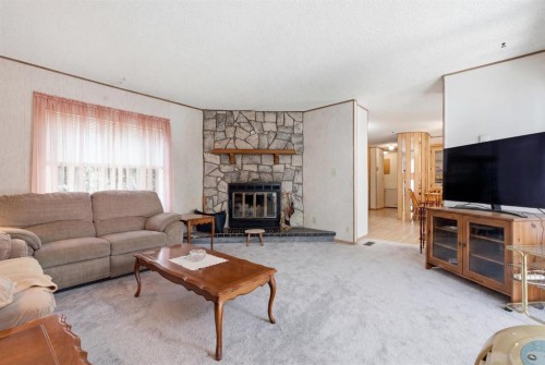 3011 Burroughs Manor Ne, Calgary, AB 