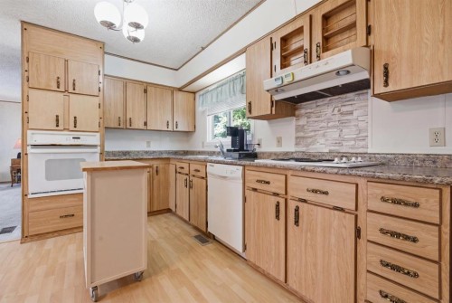 3011 Burroughs Manor Ne, Calgary, AB 