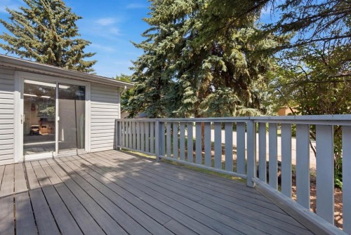3011 Burroughs Manor Ne, Calgary, AB 