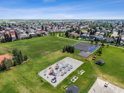 3011 Burroughs Manor Ne, Calgary, AB 
