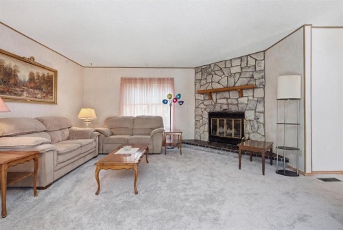 3011 Burroughs Manor Ne, Calgary, AB 
