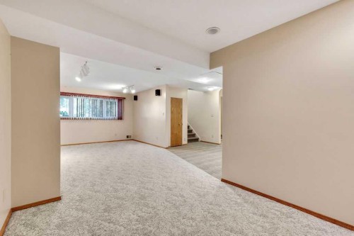 2415 Chicoutimi Drive Nw, Calgary, AB 