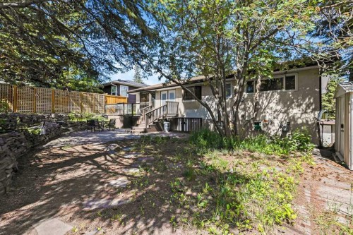 2415 Chicoutimi Drive Nw, Calgary, AB 