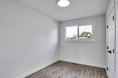 156 Pensville Road Se, Calgary, AB 