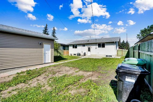 156 Pensville Road Se, Calgary, AB 