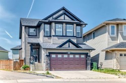 325 Evanspark Gardens NW Calgary, AB T3P 0G6