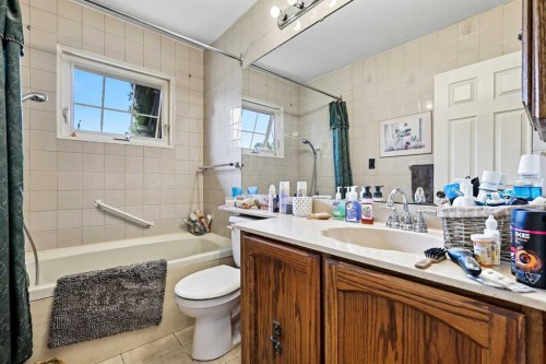 8627 Athabasca Street Se, Calgary, AB 