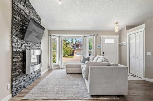 78 Edgevalley Close Nw, Calgary, AB 