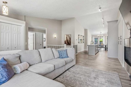 78 Edgevalley Close Nw, Calgary, AB 