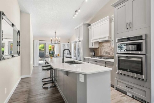 78 Edgevalley Close Nw, Calgary, AB 
