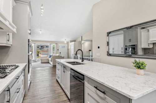 78 Edgevalley Close Nw, Calgary, AB 