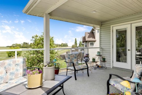 144 Hillcrest Boulevard, Strathmore, AB 