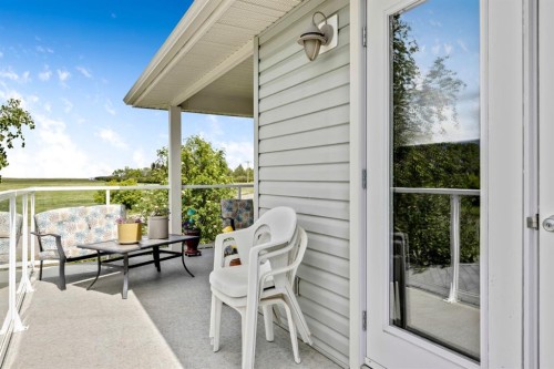 144 Hillcrest Boulevard, Strathmore, AB 