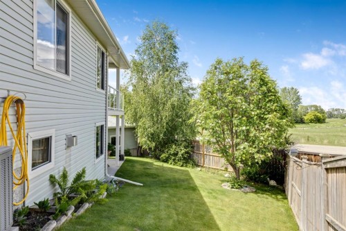 144 Hillcrest Boulevard, Strathmore, AB 
