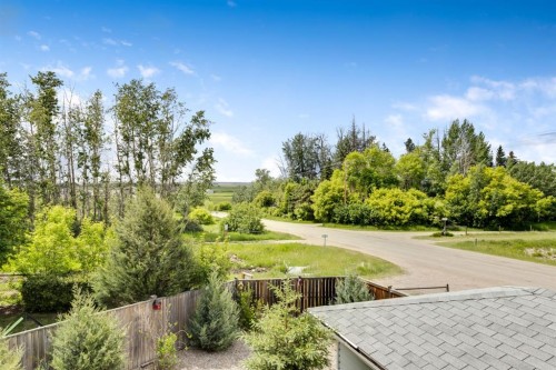 144 Hillcrest Boulevard, Strathmore, AB 