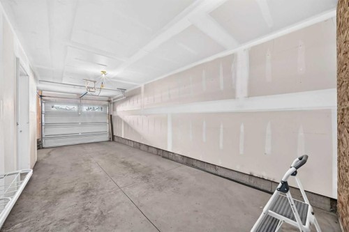 193 Livingston Common Ne, Calgary, AB 