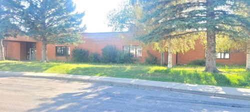 210 Woodmont Court Sw, Calgary, AB - Outdoor