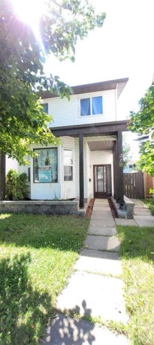 210 Woodmont Court Sw, Calgary, AB - Outdoor