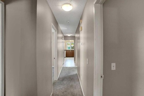 151 Midlawn Close Se, Calgary, AB 