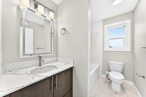 171 Corner Glen Grove Ne, Calgary, AB 