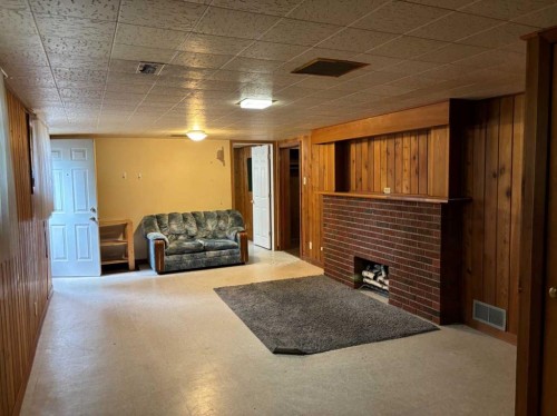 3207 Castle Road Nw, Calgary, AB 