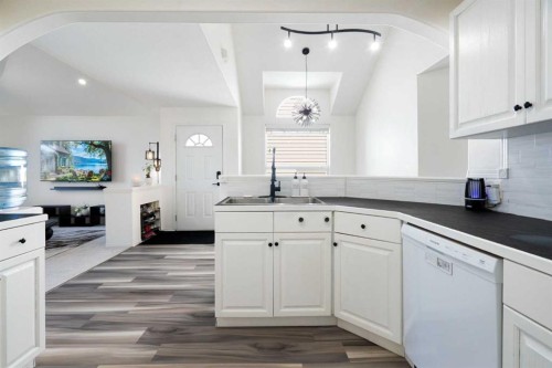 412 9 Street, Beiseker, AB 