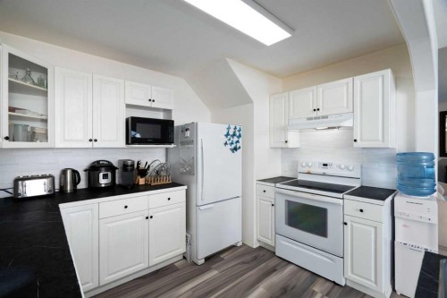 412 9 Street, Beiseker, AB 