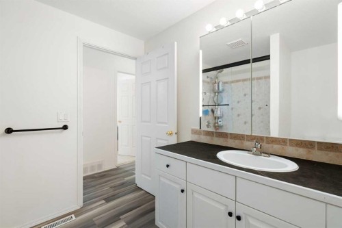 412 9 Street, Beiseker, AB 