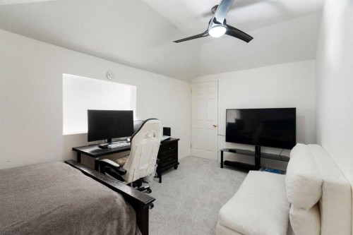 412 9 Street, Beiseker, AB 