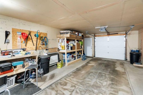 412 9 Street, Beiseker, AB 