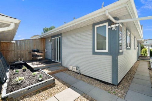 412 9 Street, Beiseker, AB 