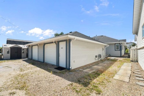 412 9 Street, Beiseker, AB 