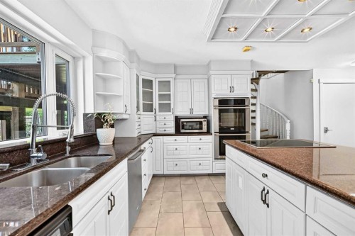 884 East Chestermere Drive, Chestermere, AB - Indoor Photo Showing Kitchen With Double Sink