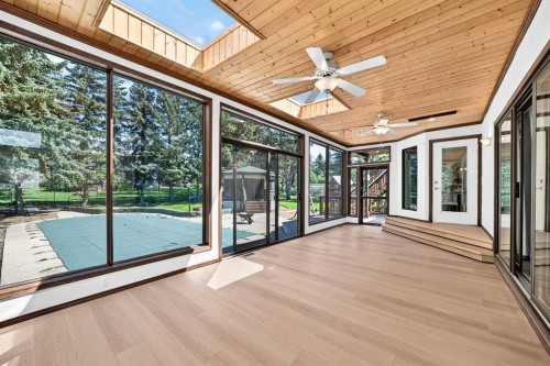 884 East Chestermere Drive, Chestermere, AB - Indoor Photo Showing Other Room