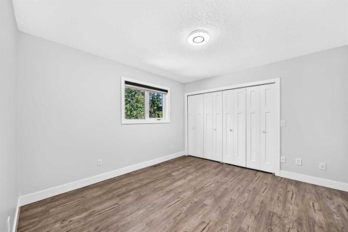 884 East Chestermere Drive, Chestermere, AB - Indoor Photo Showing Other Room