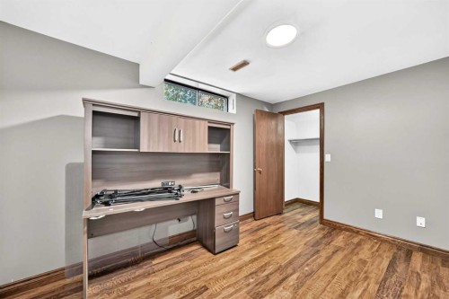 884 East Chestermere Drive, Chestermere, AB - Indoor Photo Showing Other Room